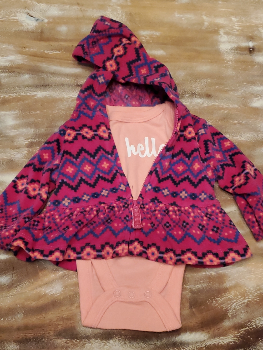 Carters Newborn Bundle - Picture 3 of 5
